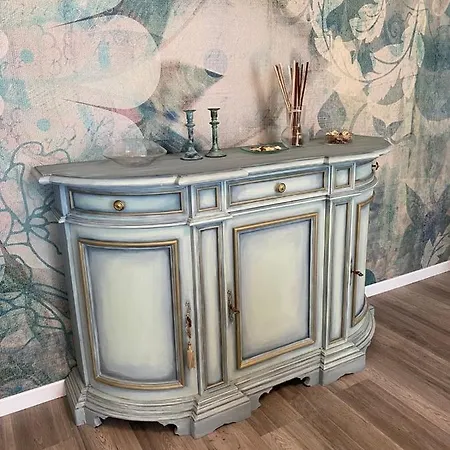 Aurora Flowers - Two And Free Parking Near Center And Train Station