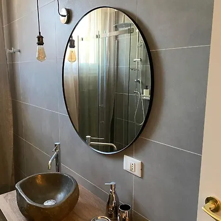 Apartment Aurora Flowers - Two And Free Parking Near Center And Train Station Modena