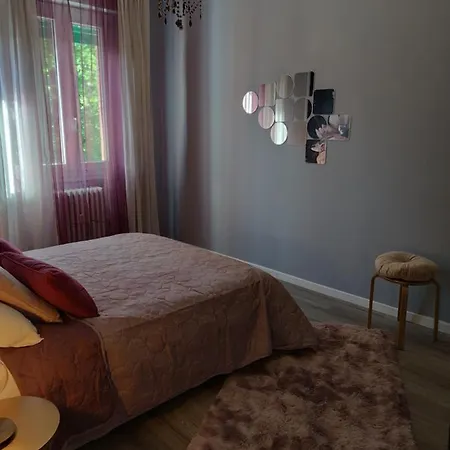 Apartmán Aurora Flowers - Two And Free Parking Near Center And Train Station