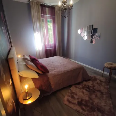 Aurora Flowers - Two And Free Parking Near Center And Train Station * מודנה