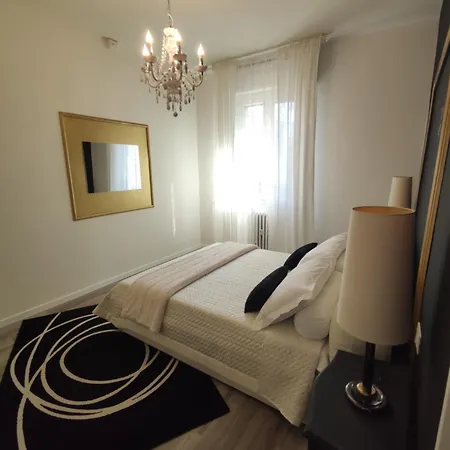 Appartement Aurora Flowers - Two And Free Parking Near Center And Train Station *