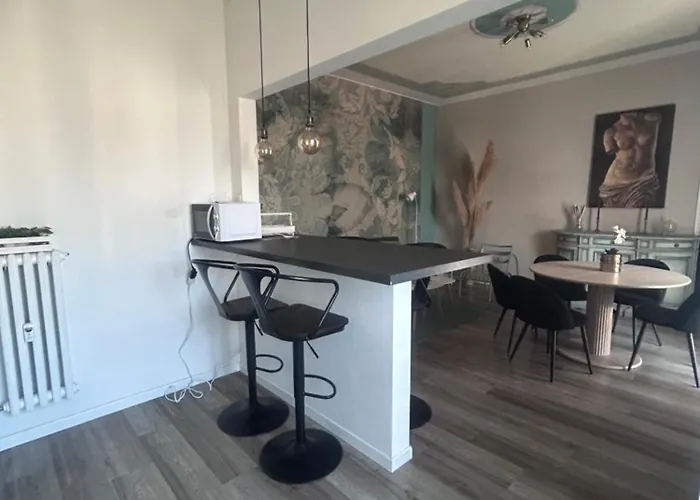 Apartament Aurora Flowers - Two And Free Parking Near Center And Train Station *