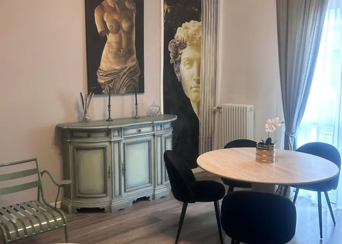 Διαμέρισμα Aurora Flowers - Two And Free Parking Near Center And Train Station Μόντενα