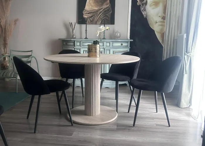 Aurora Flowers - Two And Free Parking Near Center And Train Station Μόντενα