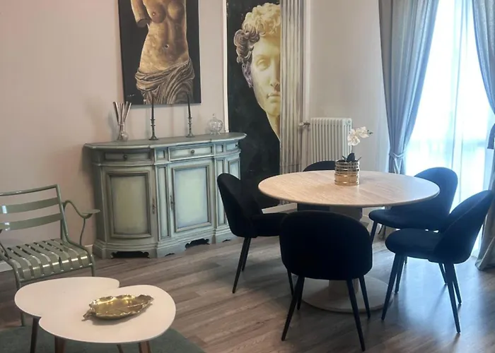 Aurora Flowers - Two And Free Parking Near Center And Train Station * Μόντενα